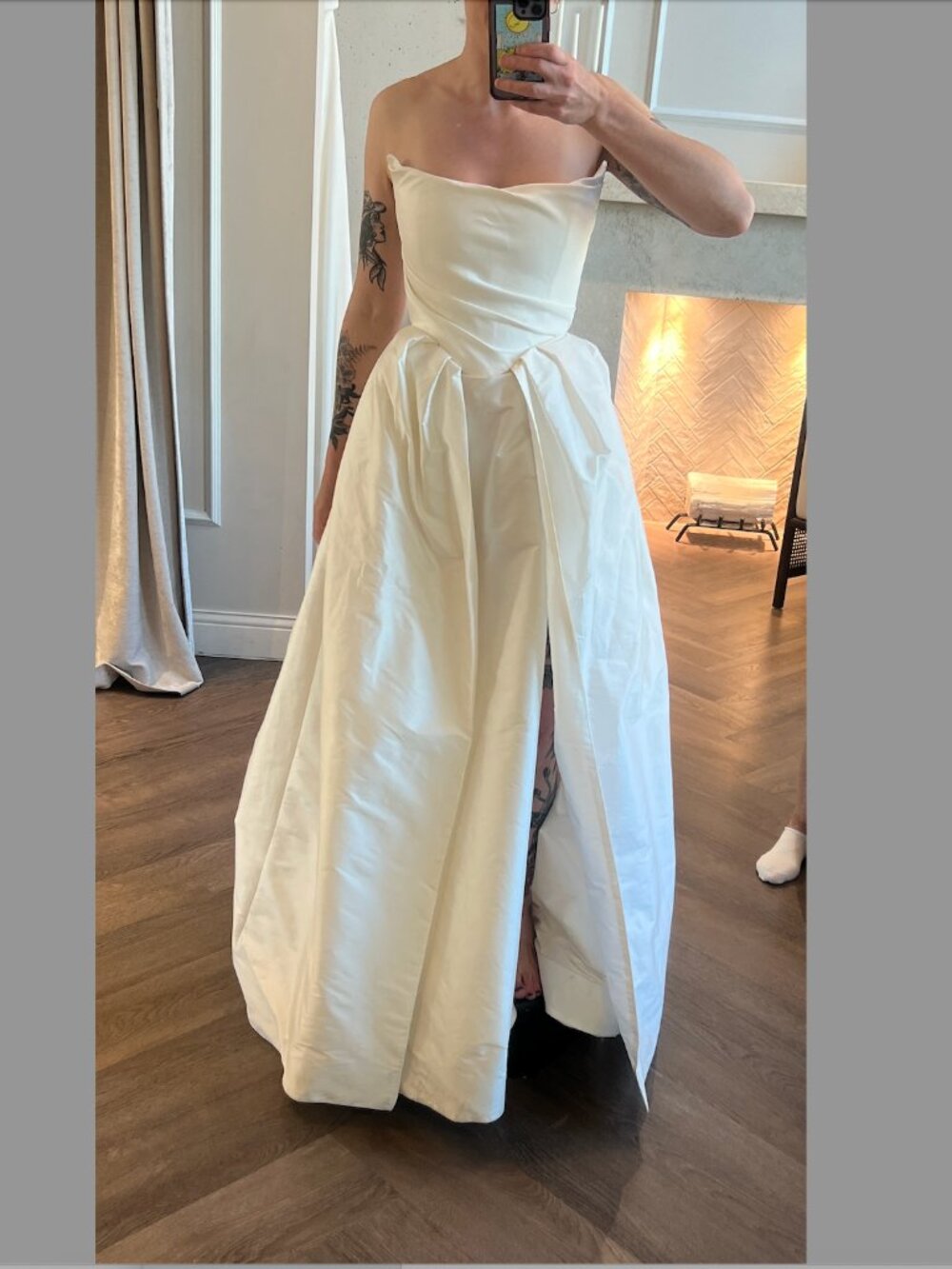 Former Girlfriend Astrid wedding dress